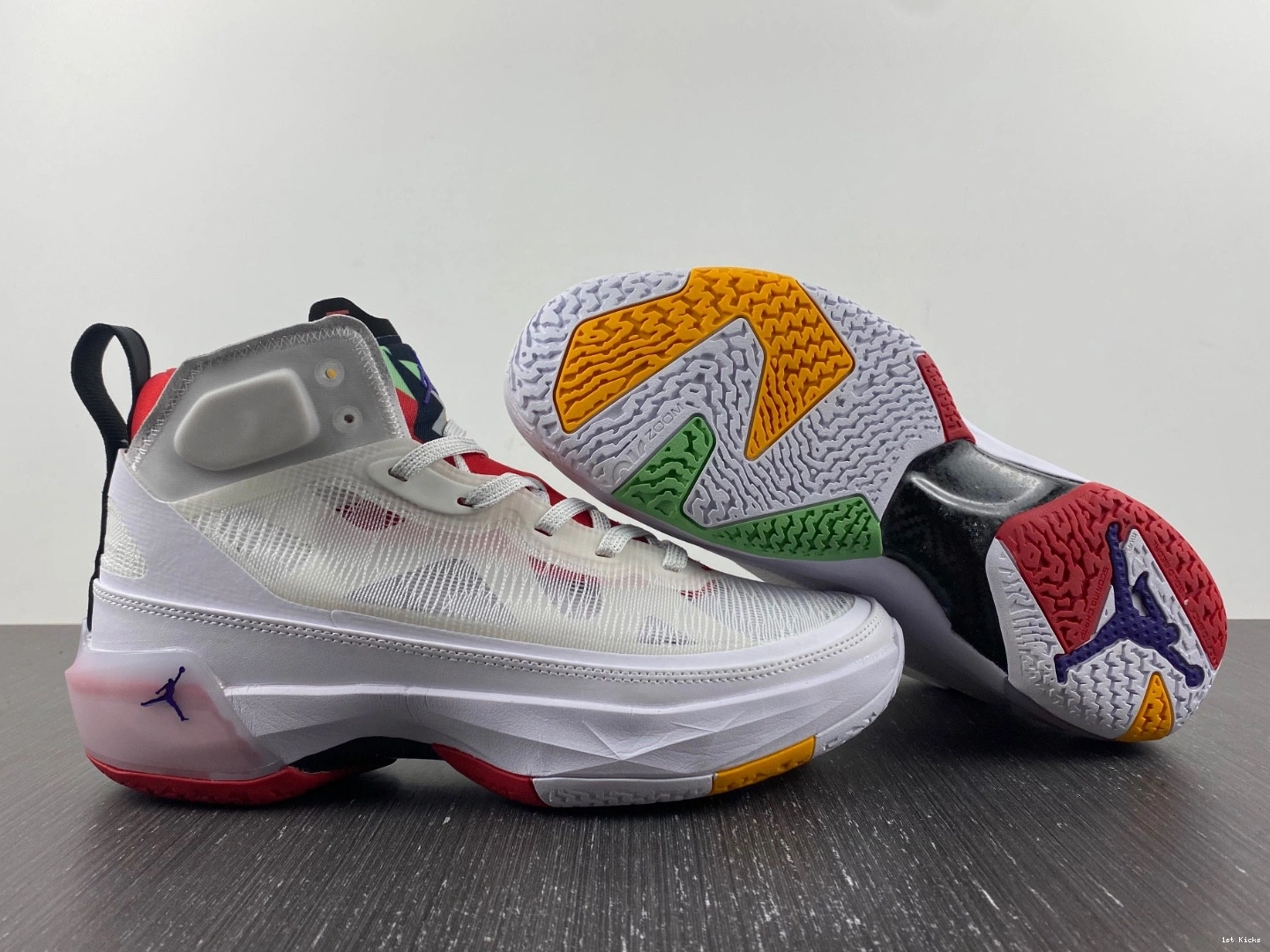 37 Hare Jordan DD6958-160 0107